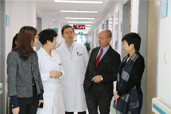 罗马医科大学医院心血管专家法比奥•贝鲁托教授应邀赴北京安贞医院参观访问